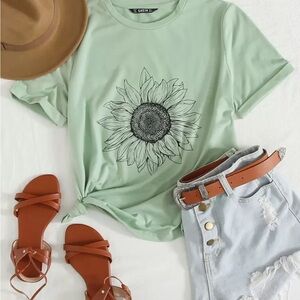 SHEIN Mint Green Short Sleeve Tee Sunflower Design